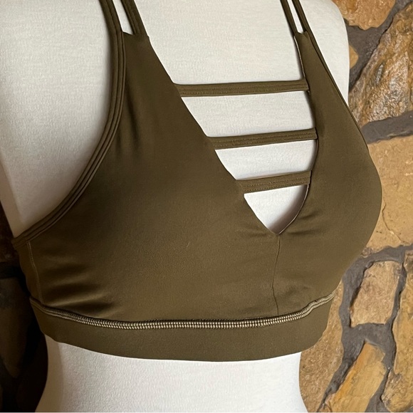 Like New!! Women's Zyia Active Olive Green Grid Sports Bra - Size Large - Picture 5 of 16